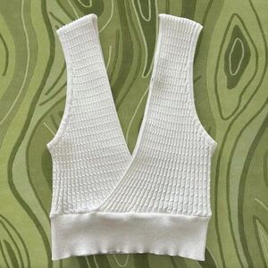 Zara White Ribbed V-Neck Cropped Tank